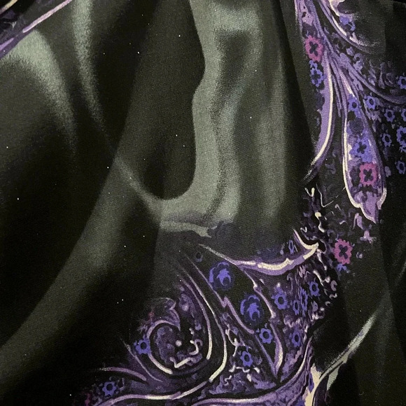 Sparkle Purple and Black top. Size 1X - Picture 5 of 5